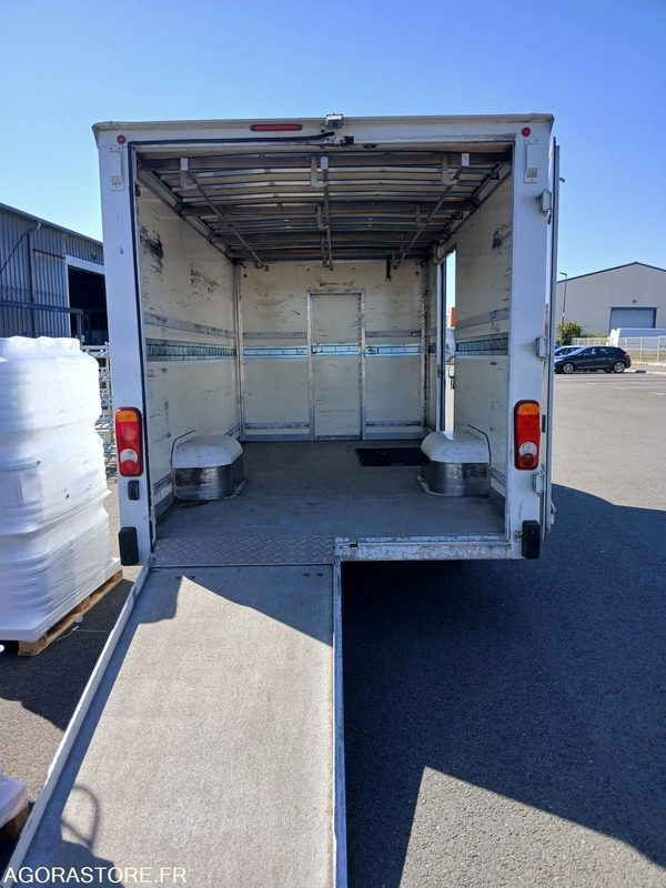 RENAULT MASTER DIESEL 311280 Kms - Fourgon utilitaire: photos 3 RENAULT MASTER DIESEL 311280 Kms - Fourgon utilitaire: photos 3