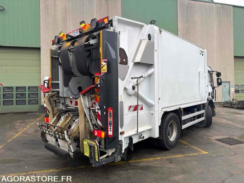 RENAULT PREMIUM 310,19 - BOM 16m3 SEMAT CARGOPAC 334 - 2013/166749 KM (CX772FP) - Benne à ordures ménagères: photos 2 RENAULT PREMIUM 310,19 - BOM 16m3 SEMAT CARGOPAC 334 - 2013/166749 KM (CX772FP) - Benne à ordures ménagères: photos 2