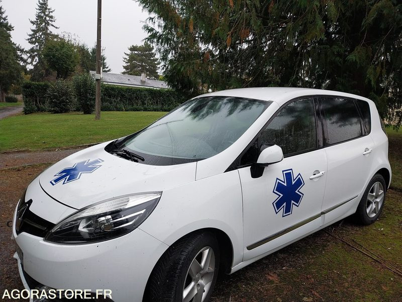 RENAULT SCENIC 2015 226431kms - Voiture: photos 1 RENAULT SCENIC 2015 226431kms - Voiture: photos 1