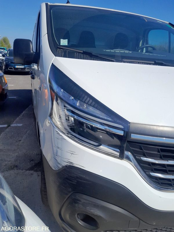 RENAULT TRAFIC - 2021 - 35781 Kms - Fourgon utilitaire: photos 2 RENAULT TRAFIC - 2021 - 35781 Kms - Fourgon utilitaire: photos 2
