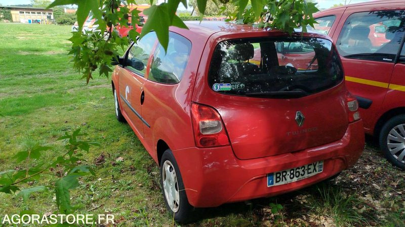 RENAULT TWINGO - 134782kms - 2011 - Voiture: photos 2 RENAULT TWINGO - 134782kms - 2011 - Voiture: photos 2