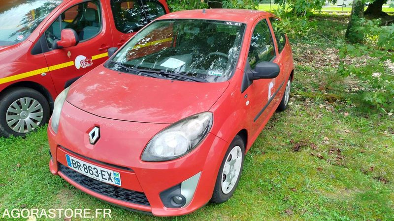 RENAULT TWINGO - 134782kms - 2011 - Voiture: photos 1 RENAULT TWINGO - 134782kms - 2011 - Voiture: photos 1