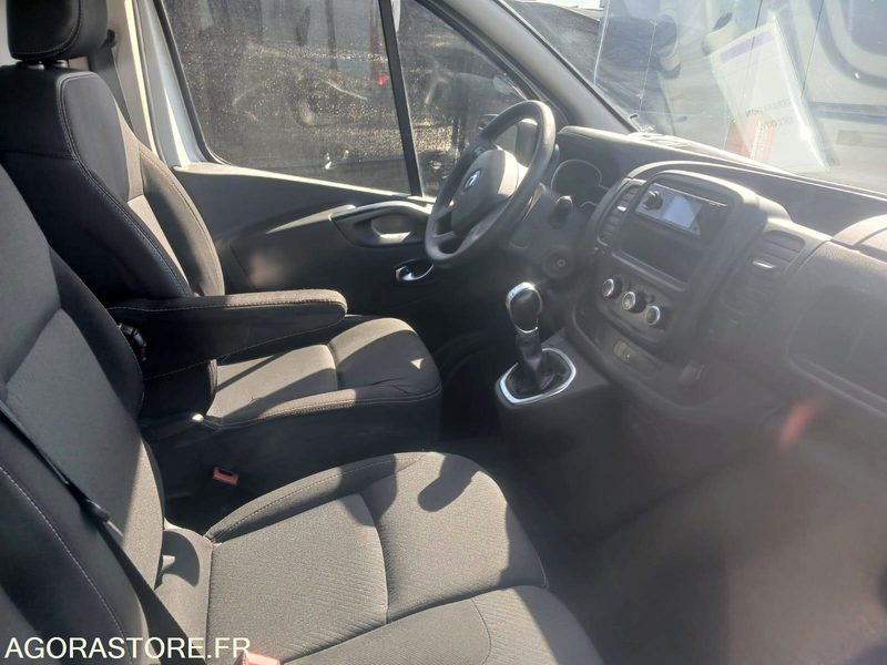 RENAULT Trafic III Phase 2 L1H1 1000 2.0 dCi 16V 145 cv Boîte auto 2021 350000 - Fourgon utilitaire: photos 3 RENAULT Trafic III Phase 2 L1H1 1000 2.0 dCi 16V 145 cv Boîte auto 2021 350000 - Fourgon utilitaire: photos 3