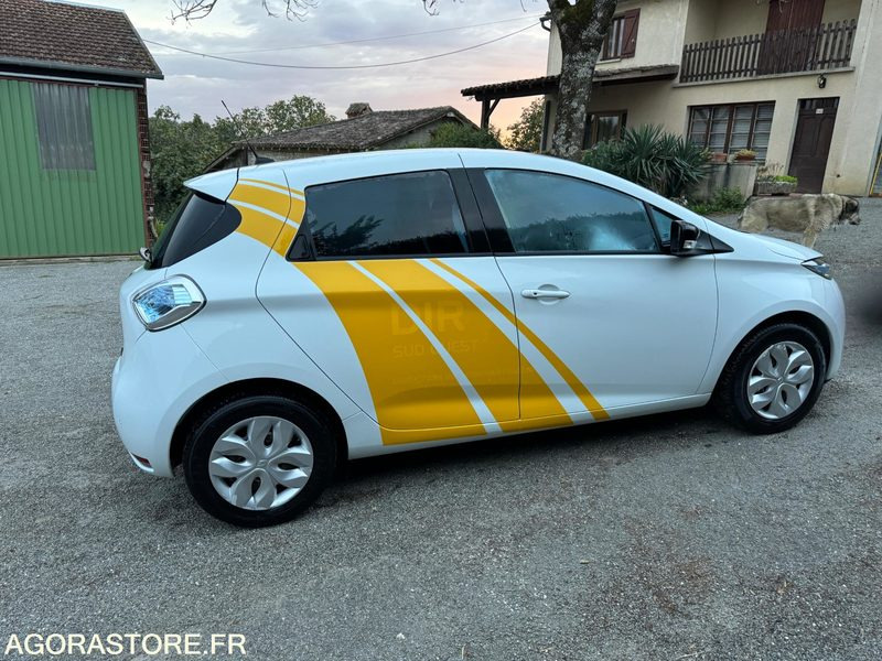 RENAULT ZOE - 2021 - 35000KM - Voiture: photos 4 RENAULT ZOE - 2021 - 35000KM - Voiture: photos 4
