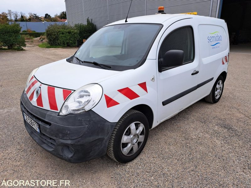 Renault Kangoo - 2012 - 102431kms - Fourgonnette: photos 2 Renault Kangoo - 2012 - 102431kms - Fourgonnette: photos 2