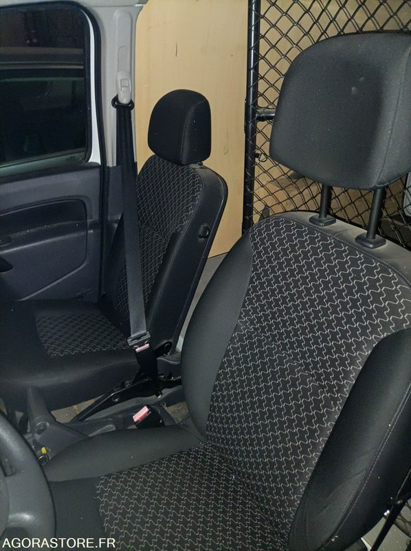 Renault Kangoo Electrique - 2012 - 23 000 km - Fourgonnette, Utilitaire électrique: photos 5 Renault Kangoo Electrique - 2012 - 23 000 km - Fourgonnette, Utilitaire électrique: photos 5