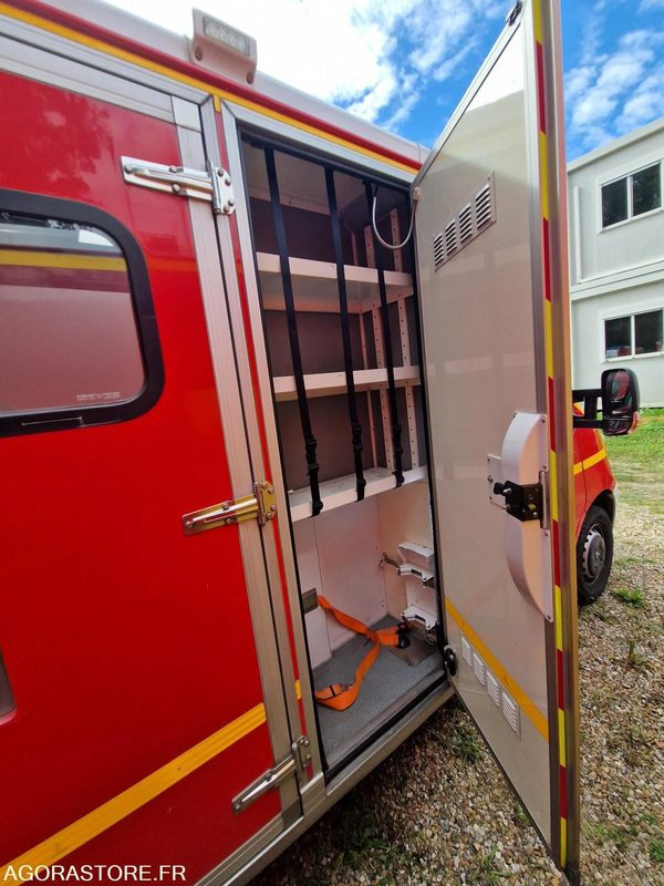 Fourgon utilitaire Renault Master - 2011 - 208407 - BV565XQ: photos 16 Fourgon utilitaire Renault Master - 2011 - 208407 - BV565XQ: photos 16