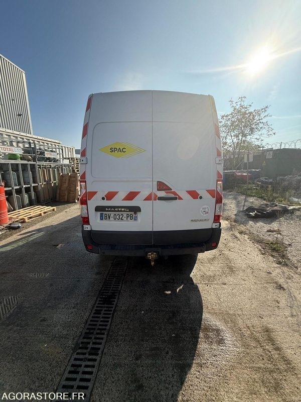 Renault Master H2L2 - 2011 - 272500 KM - Fourgon utilitaire: photos 4 Renault Master H2L2 - 2011 - 272500 KM - Fourgon utilitaire: photos 4