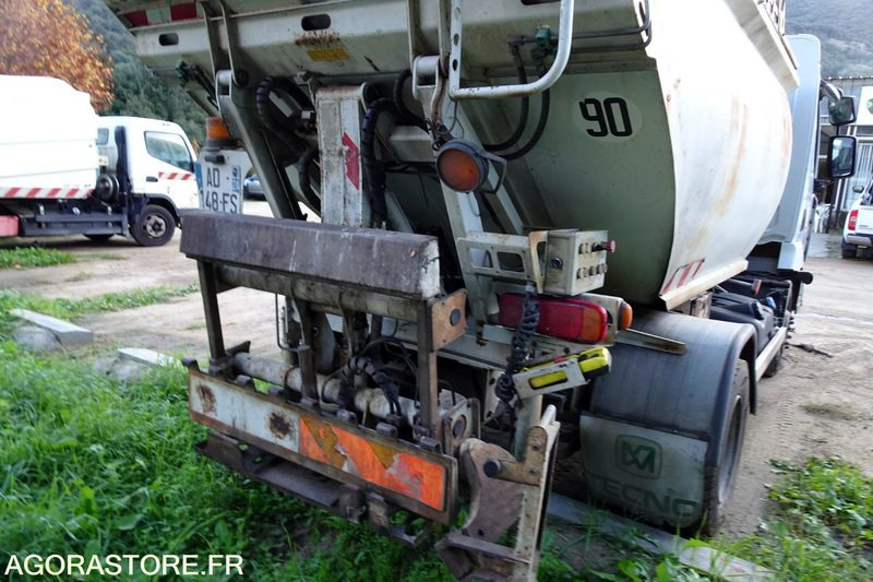 Renault Midlum 220 DXI - Benne à ordures ménagères: photos 5 Renault Midlum 220 DXI - Benne à ordures ménagères: photos 5