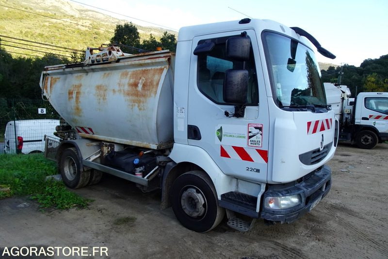 Renault Midlum 220 DXI - Benne à ordures ménagères: photos 3 Renault Midlum 220 DXI - Benne à ordures ménagères: photos 3