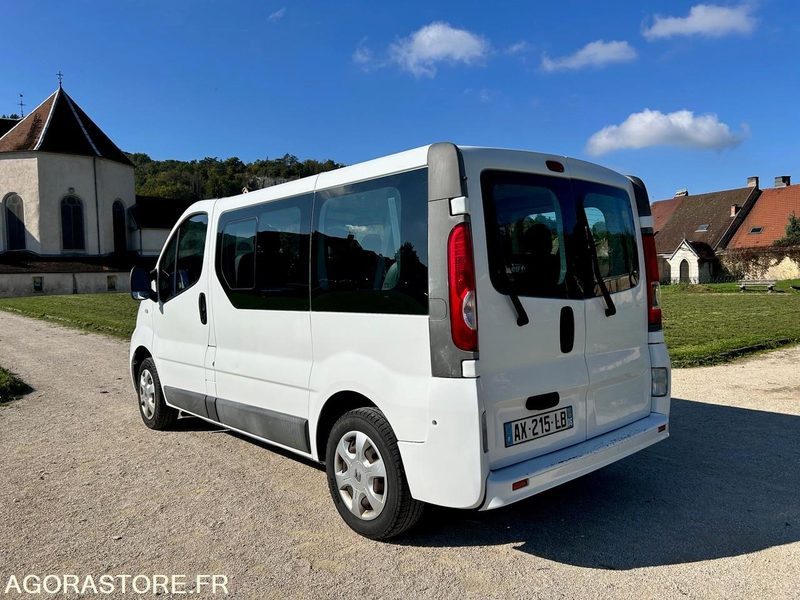 Renault Trafic 2 - 2010 - 141000 kms - Minibus, Transport de personnes: photos 4 Renault Trafic 2 - 2010 - 141000 kms - Minibus, Transport de personnes: photos 4