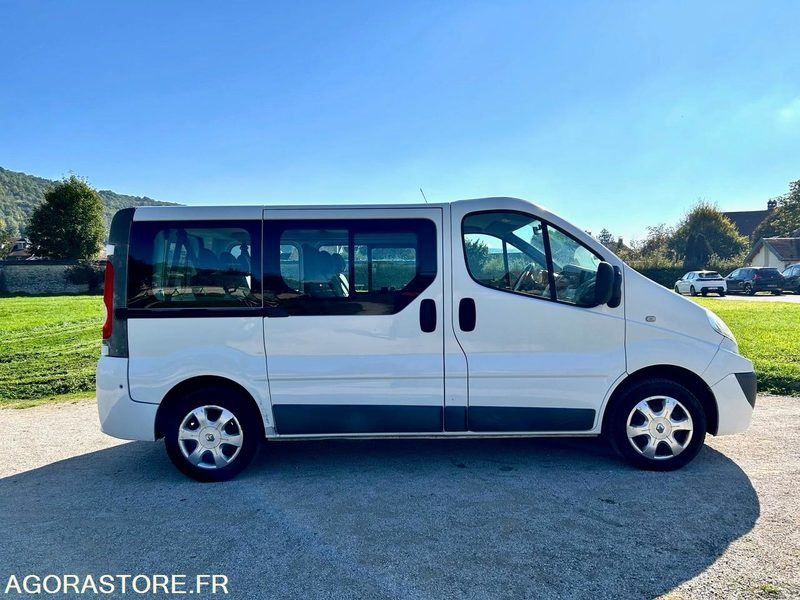 Renault Trafic 2 - 2010 - 141000 kms - Minibus, Transport de personnes: photos 5 Renault Trafic 2 - 2010 - 141000 kms - Minibus, Transport de personnes: photos 5