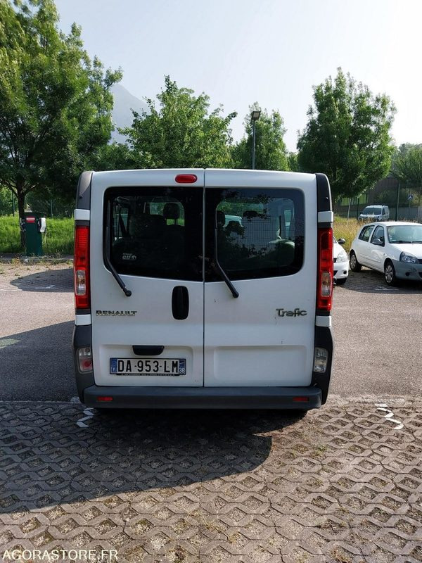 Renault Trafic 9 places DA-953-LM de 2013 avec 135 698 kms - Minibus, Transport de personnes: photos 5 Renault Trafic 9 places DA-953-LM de 2013 avec 135 698 kms - Minibus, Transport de personnes: photos 5