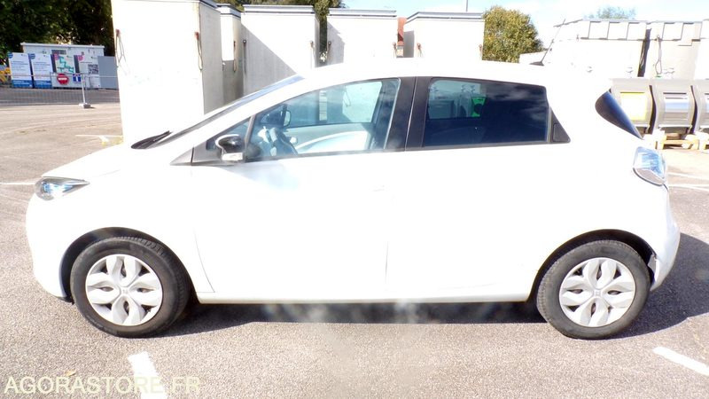 Renault Zoe DQ-174-ZB (BP) - Voiture: photos 1 Renault Zoe DQ-174-ZB (BP) - Voiture: photos 1