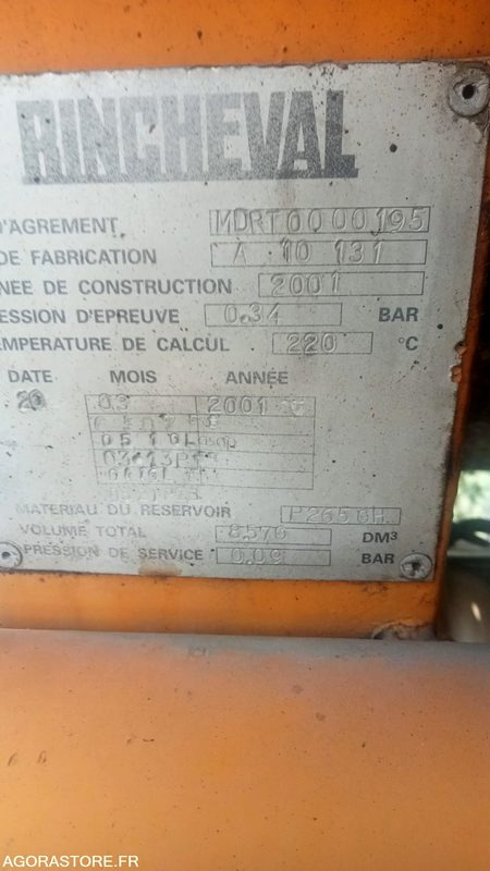 Répandeuse à bitume de 8500 litres (sans le porteur) - Travaux routiers: photos 5 Répandeuse à bitume de 8500 litres (sans le porteur) - Travaux routiers: photos 5