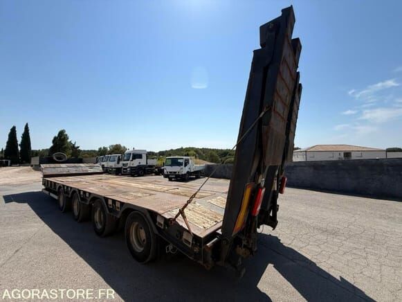 Semi-remorque surbaissé Robuste S7204F: photos 15 Semi-remorque surbaissé Robuste S7204F: photos 15