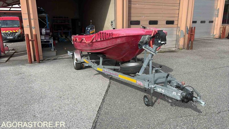 Bateau FUN YAK - YAMAHA 50 CV + remorque - 2004 - Semi-remorque: photos 2 Bateau FUN YAK - YAMAHA 50 CV + remorque - 2004 - Semi-remorque: photos 2