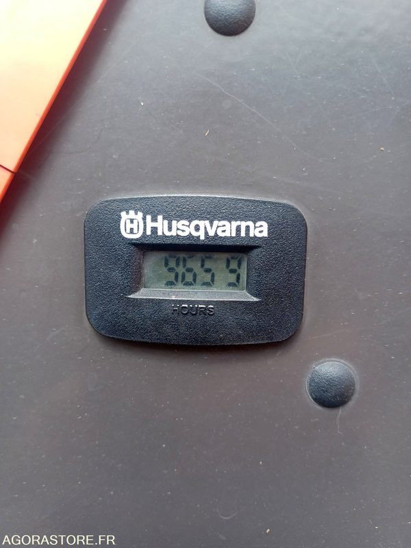TONDEUSE HUSQVARNA P524 - Motofaucheuse: photos 3 TONDEUSE HUSQVARNA P524 - Motofaucheuse: photos 3