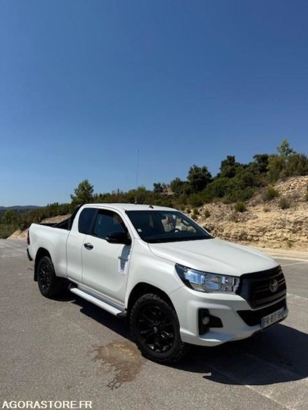 TOYOTA HILUX 43265 kms 2020 - Pick-up: photos 3 TOYOTA HILUX 43265 kms 2020 - Pick-up: photos 3