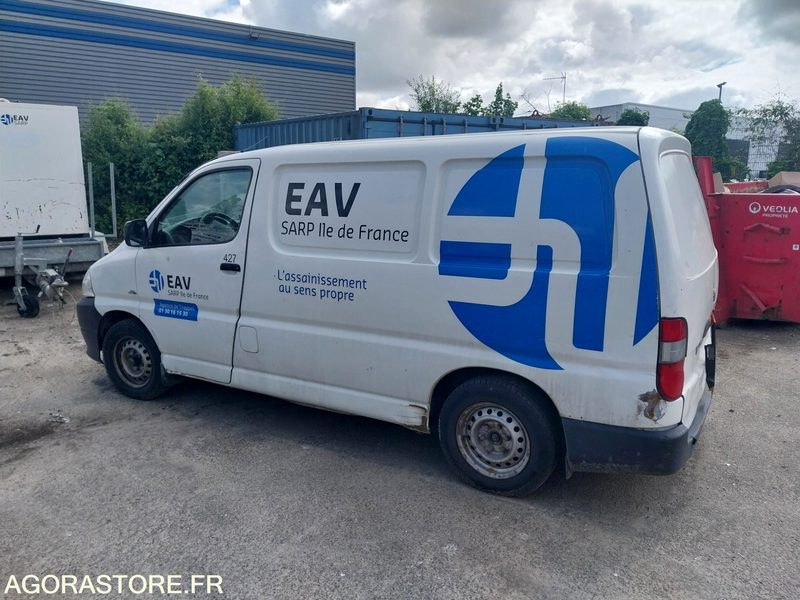 TOYOTA Hiace HP 2008 (442500Km) ROULANT VENTE EXPORT UNIQUEMENT - Fourgon utilitaire: photos 1 TOYOTA Hiace HP 2008 (442500Km) ROULANT VENTE EXPORT UNIQUEMENT - Fourgon utilitaire: photos 1