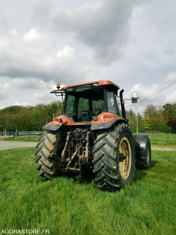 TRACTEUR AGRICOLE FIATAGRI G190 - 11 900 heures - 1994 - Tracteur agricole: photos 2 TRACTEUR AGRICOLE FIATAGRI G190 - 11 900 heures - 1994 - Tracteur agricole: photos 2