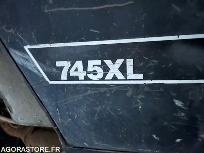 TRACTEUR CASE 745XL 1989 6013 HEURES - Tracteur agricole: photos 5 TRACTEUR CASE 745XL 1989 6013 HEURES - Tracteur agricole: photos 5
