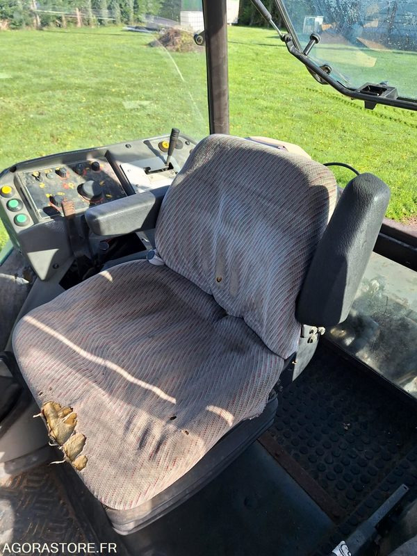 TRACTEUR CHARGEUR MASSEY FERGUSON - 1998 - 13654Heures - Tracteur agricole: photos 5 TRACTEUR CHARGEUR MASSEY FERGUSON - 1998 - 13654Heures - Tracteur agricole: photos 5