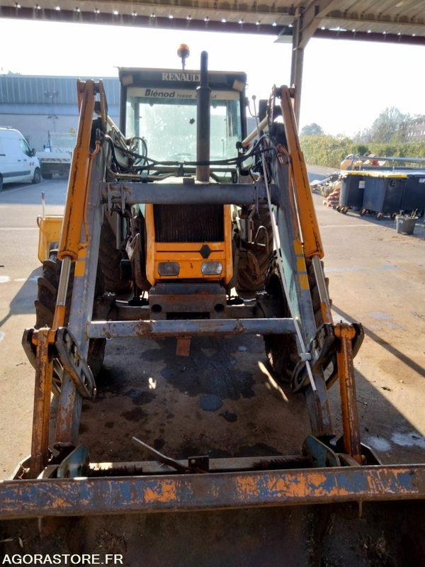 TRACTEUR CHARGEUR RENAULT 754 - 70 CV - Tracteur agricole: photos 2 TRACTEUR CHARGEUR RENAULT 754 - 70 CV - Tracteur agricole: photos 2
