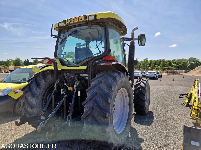 Tracteur Case MXU 100 PRO - 5809SA41 - Tracteur agricole: photos 3 Tracteur Case MXU 100 PRO - 5809SA41 - Tracteur agricole: photos 3