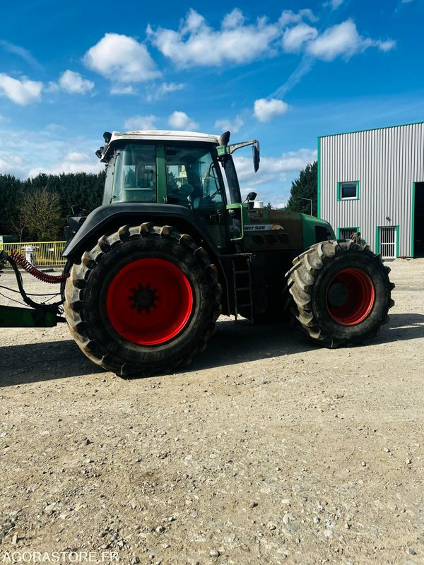 Tracteur Fendt Favorit 926 Vario - 9437 heures - 2003 - Tracteur agricole: photos 5 Tracteur Fendt Favorit 926 Vario - 9437 heures - 2003 - Tracteur agricole: photos 5