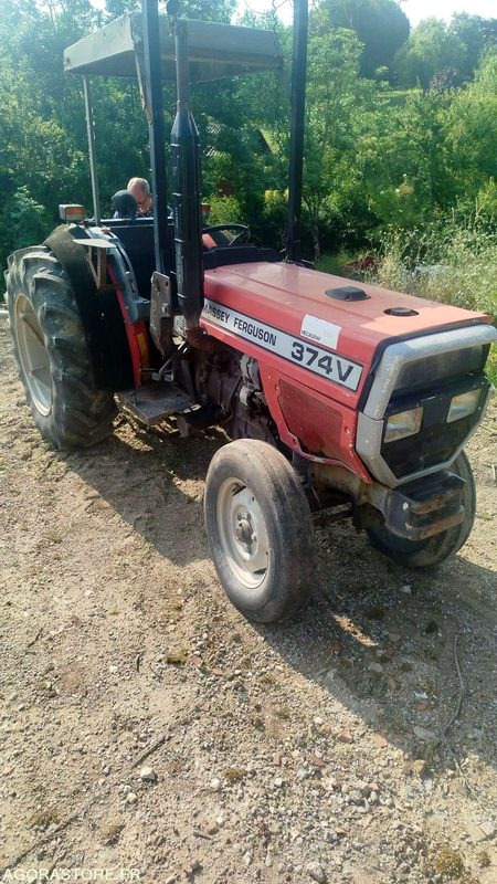 Tracteur Massey Ferguson 374V - 5277Heures - Tracteur agricole: photos 1 Tracteur Massey Ferguson 374V - 5277Heures - Tracteur agricole: photos 1