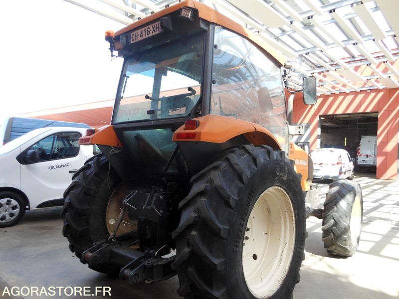 Tracteur RENAULT ERGOS 446 - Tracteur agricole: photos 3 Tracteur RENAULT ERGOS 446 - Tracteur agricole: photos 3