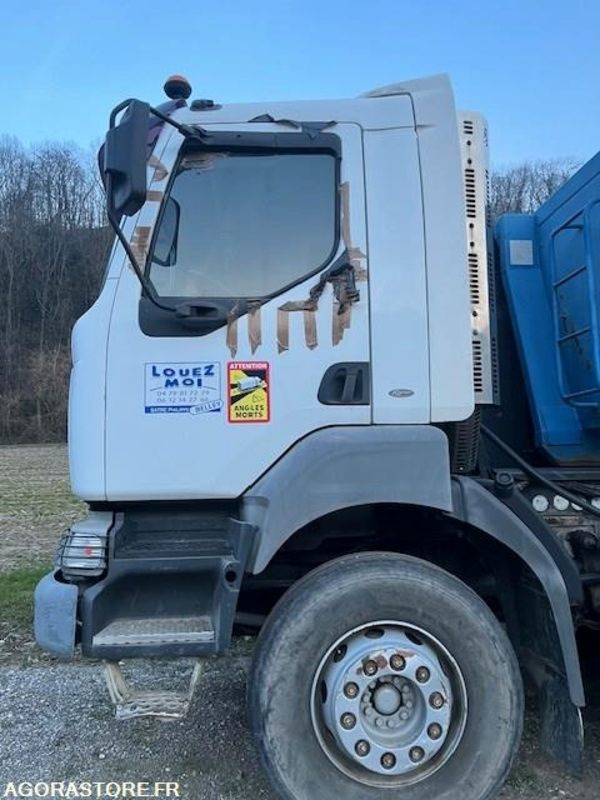 CAMION 8X4 RENAULT KERAX 2002 395000 KM - Tracteur routier: photos 3 CAMION 8X4 RENAULT KERAX 2002 395000 KM - Tracteur routier: photos 3