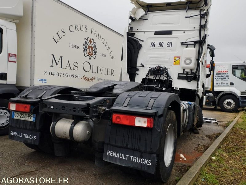 RENAULT T 480 - Tracteur routier: photos 3 RENAULT T 480 - Tracteur routier: photos 3