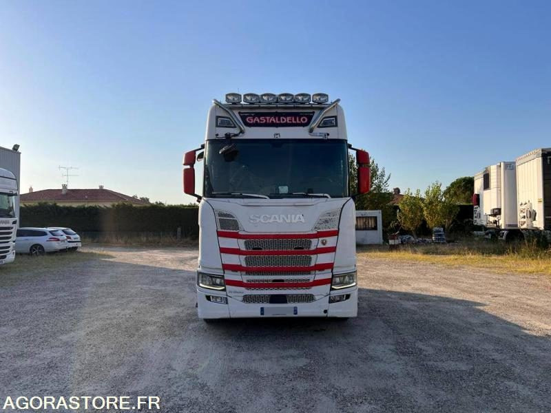 SCANIA R500 - 2017 - 995 000 KM - Tracteur routier: photos 2 SCANIA R500 - 2017 - 995 000 KM - Tracteur routier: photos 2