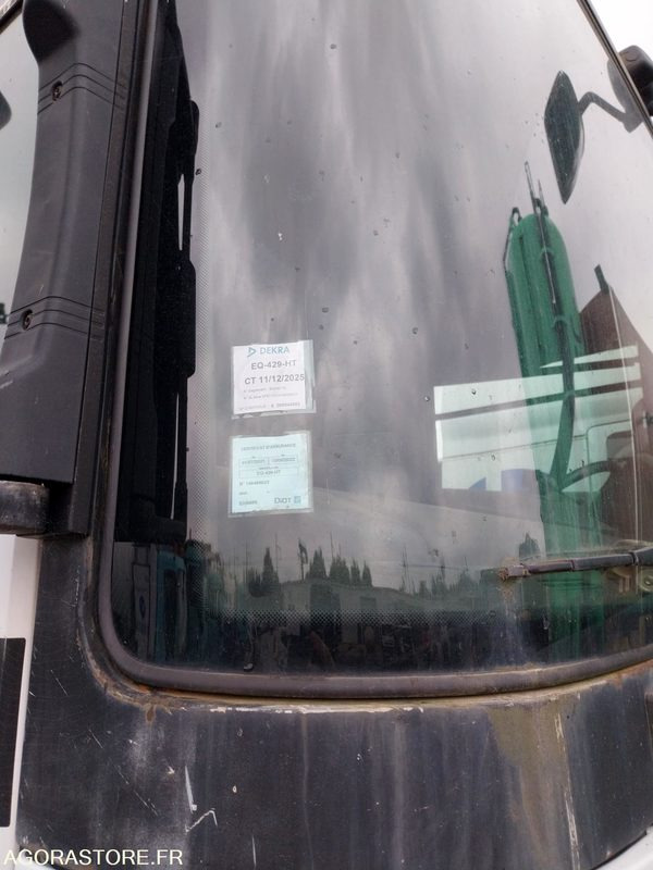 TRACTEUR RENAULT AE390 ADR POMPE 1998 821393KM ROULANT - Tracteur routier: photos 4 TRACTEUR RENAULT AE390 ADR POMPE 1998 821393KM ROULANT - Tracteur routier: photos 4