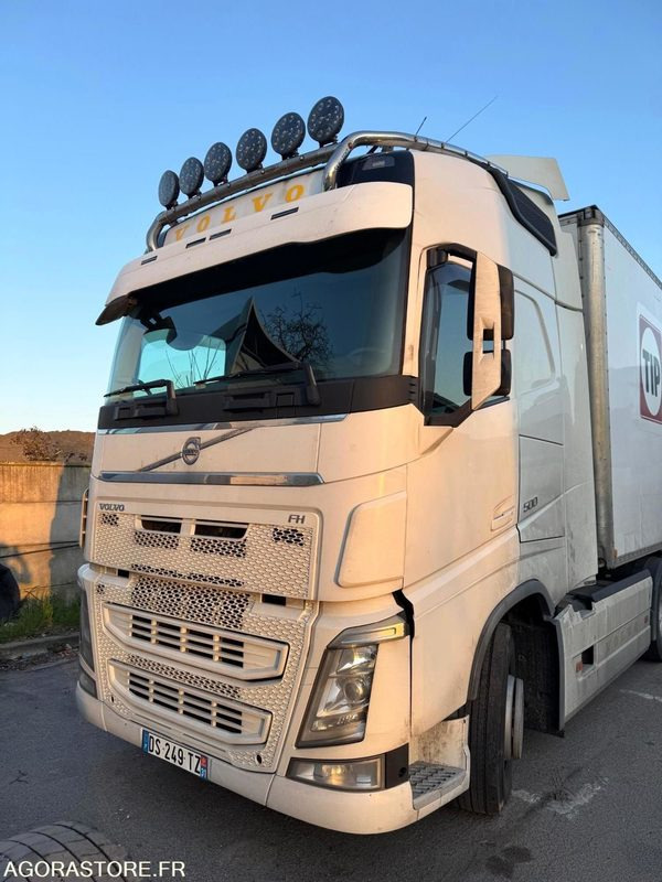 VOLVO FH 500 - 744 180 km - 2015 - Tracteur routier: photos 1 VOLVO FH 500 - 744 180 km - 2015 - Tracteur routier: photos 1