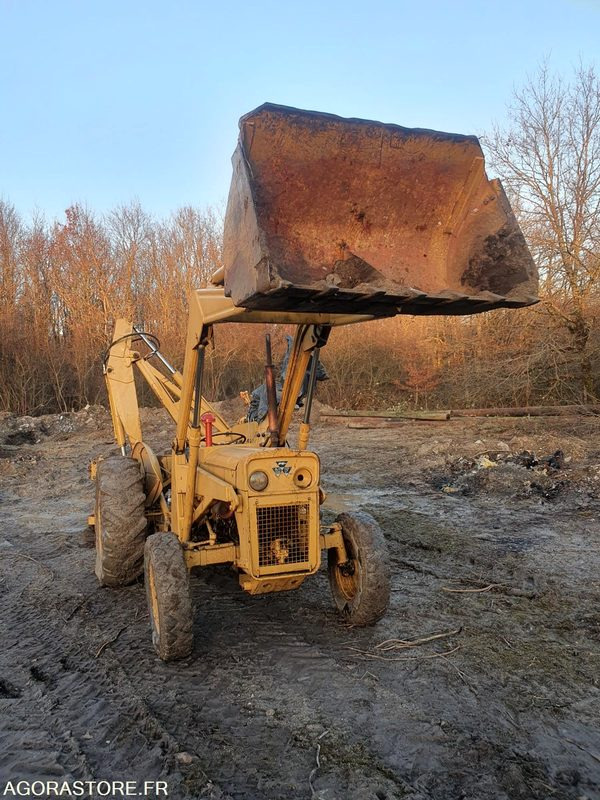 Tractopelle massey ferguson mf205 industriel - Tractopelle: photos 2 Tractopelle massey ferguson mf205 industriel - Tractopelle: photos 2