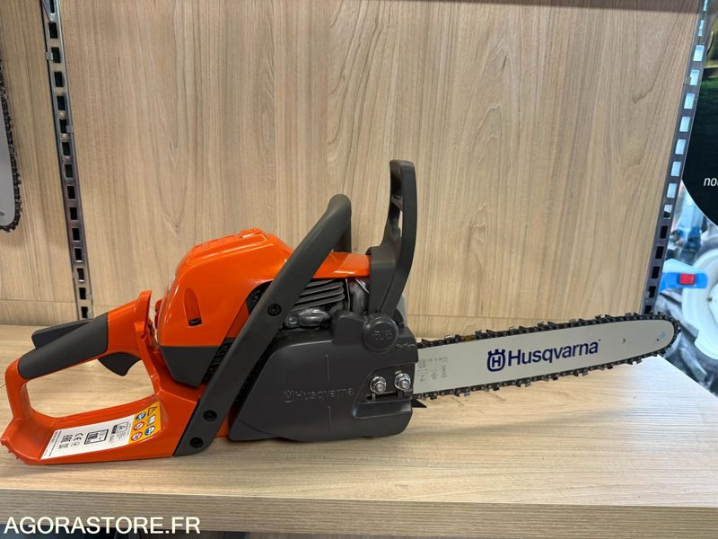 Tronçonneuse NEUVE Husqvarna 130 mark Guide de 35CM - Matériel de jardinage: photos 2 Tronçonneuse NEUVE Husqvarna 130 mark Guide de 35CM - Matériel de jardinage: photos 2