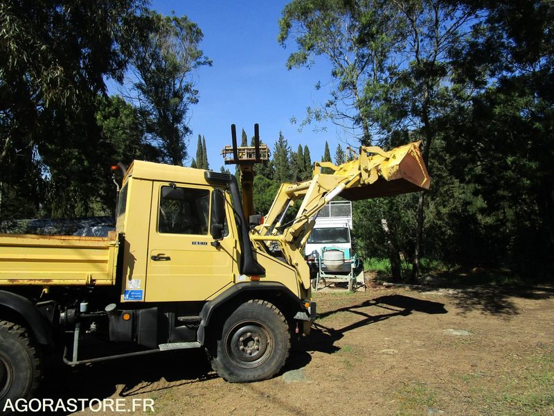 Unimog U140 - 1994 - 115 000km - TRES BON ETAT - Tractopelle: photos 2 Unimog U140 - 1994 - 115 000km - TRES BON ETAT - Tractopelle: photos 2