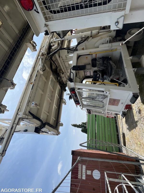 VEHICULE MULTI SERVICE METALLIANCE VMS30 RR - 2021 / 1500 HEURES - Tunnelier: photos 3 VEHICULE MULTI SERVICE METALLIANCE VMS30 RR - 2021 / 1500 HEURES - Tunnelier: photos 3