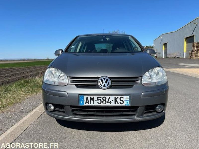 VOLKSWAGEN GOLF - 2008 / 211200 KM - Voiture: photos 2 VOLKSWAGEN GOLF - 2008 / 211200 KM - Voiture: photos 2