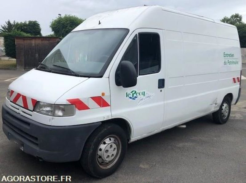 Véhicule PEUGEOT BOXER 2001 NON ROULANT EN L'ETAT - Fourgonnette: photos 1 Véhicule PEUGEOT BOXER 2001 NON ROULANT EN L'ETAT - Fourgonnette: photos 1