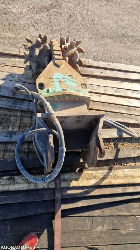 Fraise pour pelle 20t - Véhicule de voirie/ Spécial: photos 4 Fraise pour pelle 20t - Véhicule de voirie/ Spécial: photos 4