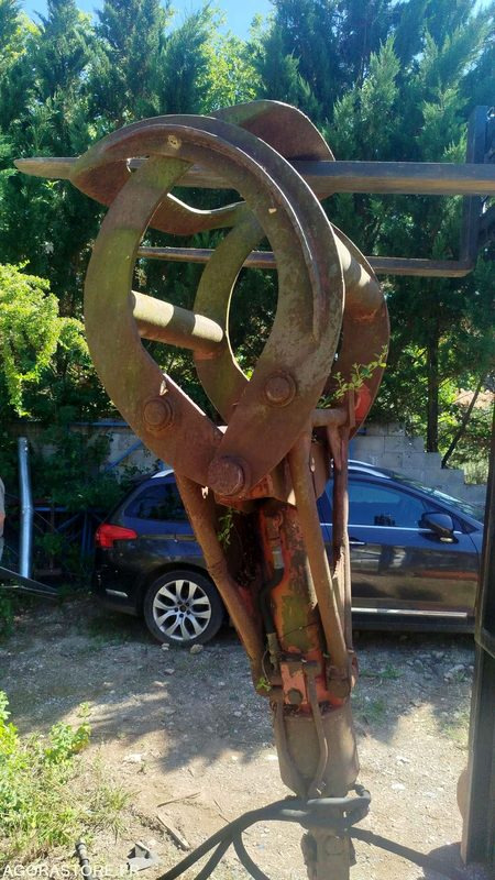 PINCE A GRUMES - Véhicule de voirie/ Spécial: photos 5 PINCE A GRUMES - Véhicule de voirie/ Spécial: photos 5