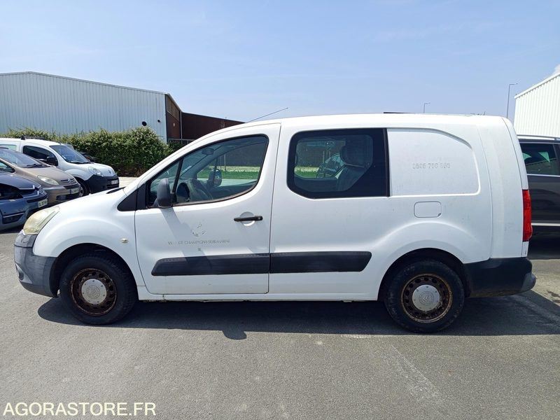 Véhicule utilitaire CITROËN Berlingo - Fourgonnette: photos 3 Véhicule utilitaire CITROËN Berlingo - Fourgonnette: photos 3