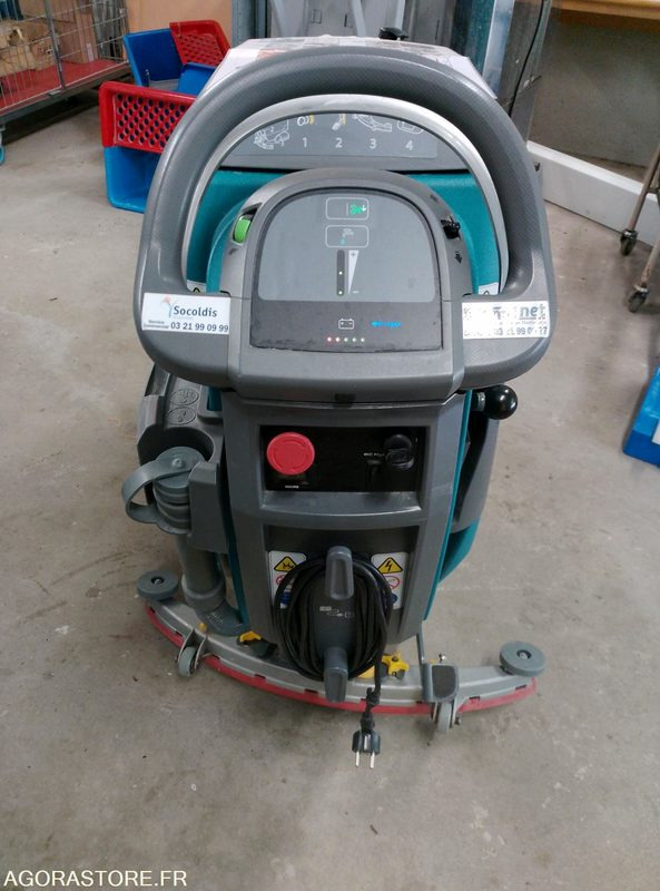 Auto laveuse TENNANT T300 - Autolaveuse: photos 3 Auto laveuse TENNANT T300 - Autolaveuse: photos 3