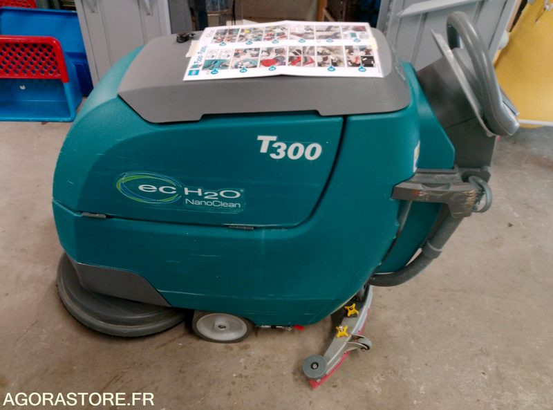 Auto laveuse TENNANT T300 - Autolaveuse: photos 4 Auto laveuse TENNANT T300 - Autolaveuse: photos 4