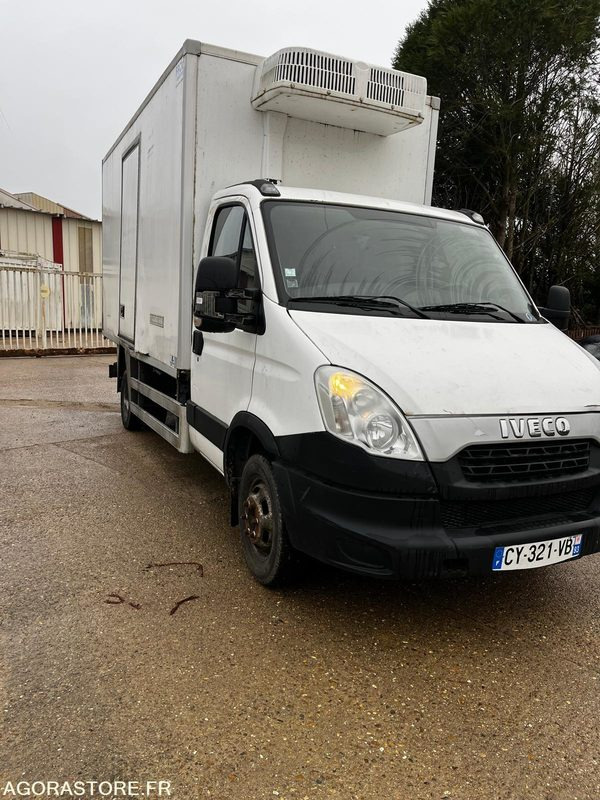 Iveco 35c13 frigorifique 185000km 2013 - Véhicule utilitaire frigorifique: photos 2 Iveco 35c13 frigorifique 185000km 2013 - Véhicule utilitaire frigorifique: photos 2
