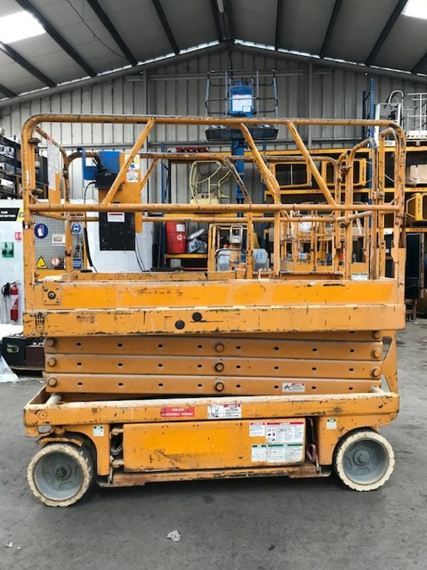 Ne pas mettre en vente NACELLE - GENIE - GS2646 - 1999 - 1065 HEURES - Nacelle: photos 4 Ne pas mettre en vente NACELLE - GENIE - GS2646 - 1999 - 1065 HEURES - Nacelle: photos 4